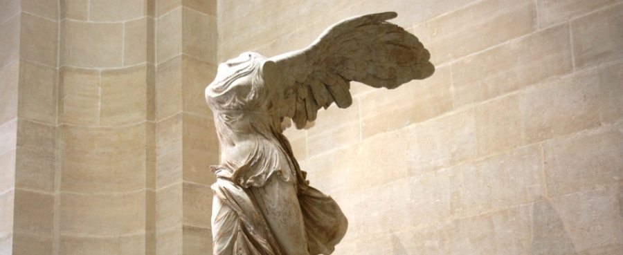 Nike di Samotracia: storia, significato e come inserirla nel tuo giardino